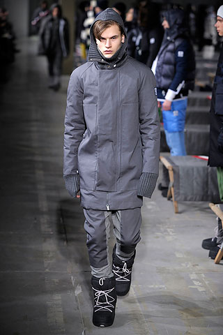 Moncler Gamme Bleu / - 2010-2011